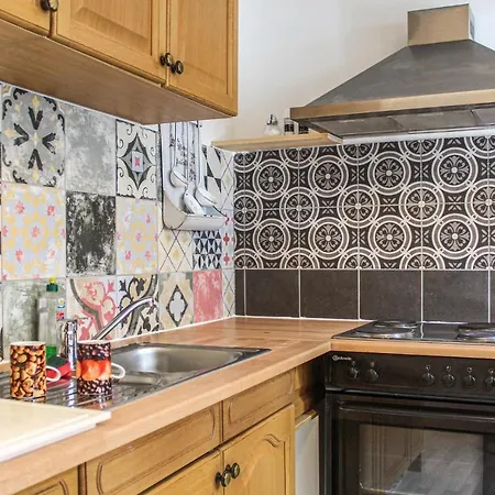Апартаменты Awesome Apartment In Winningen With Wifi And 1 Bedrooms