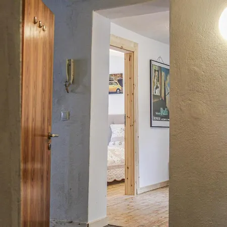 Апартаменты Awesome Apartment In Winningen With Wifi And 1 Bedrooms *